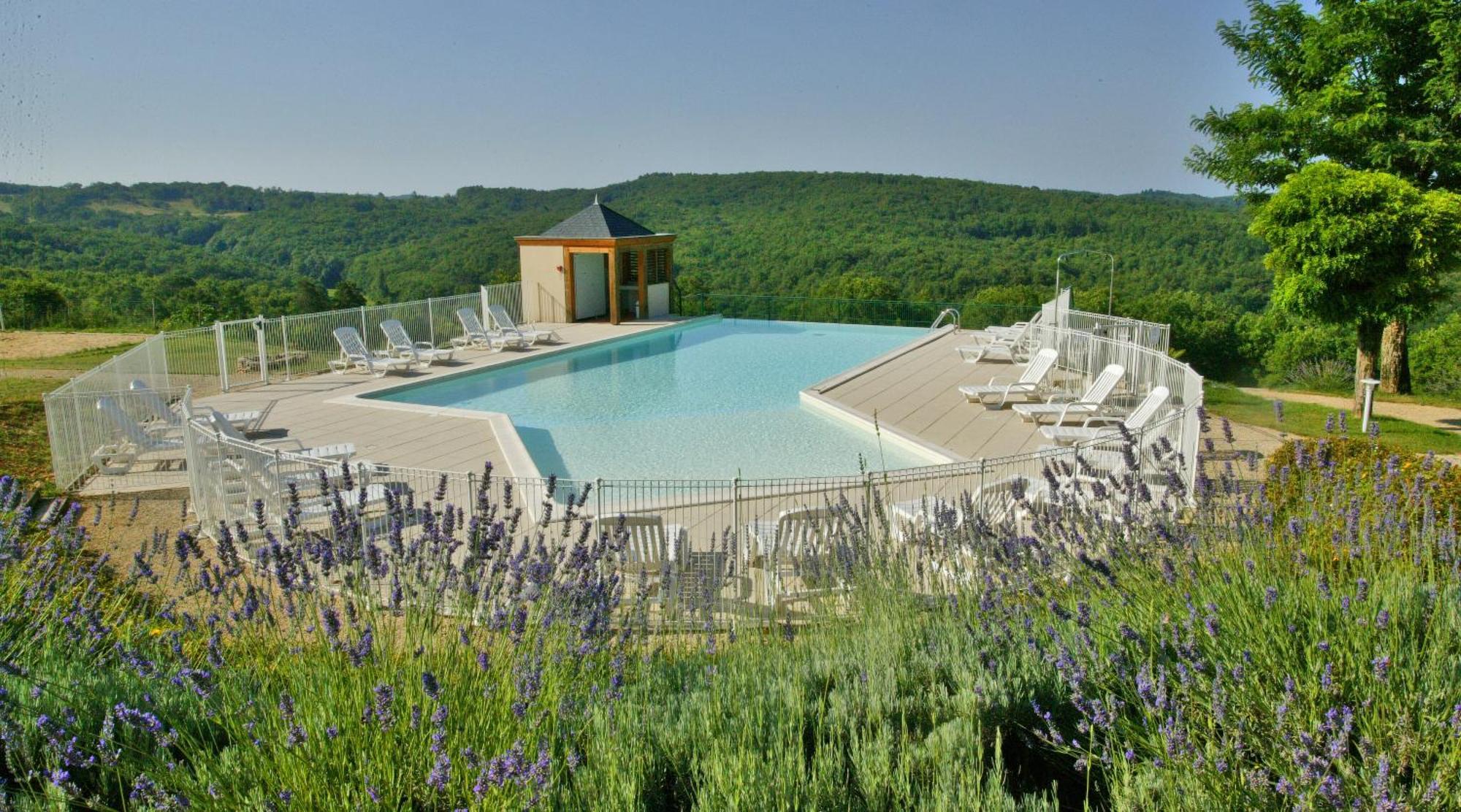 Готель Domaine Des Compouzines Монтіньяк Екстер'єр фото