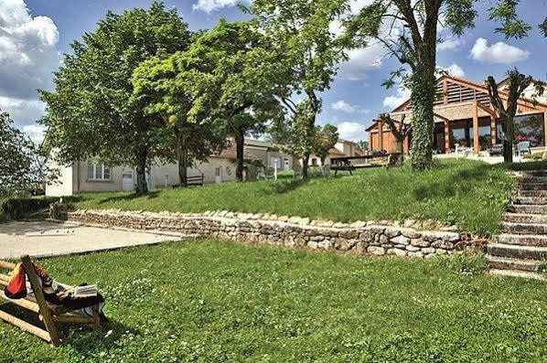 Готель Domaine Des Compouzines Монтіньяк Екстер'єр фото